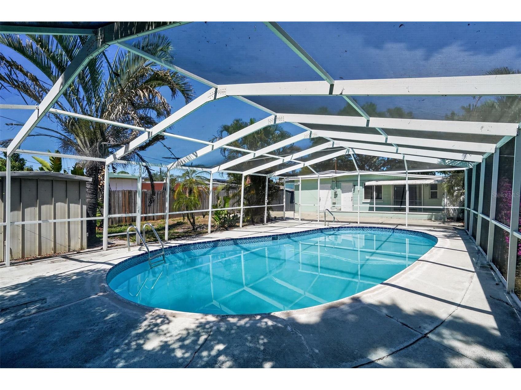 3300 Kingston Street N Saint Petersburg FL 33713 A4693061 image3