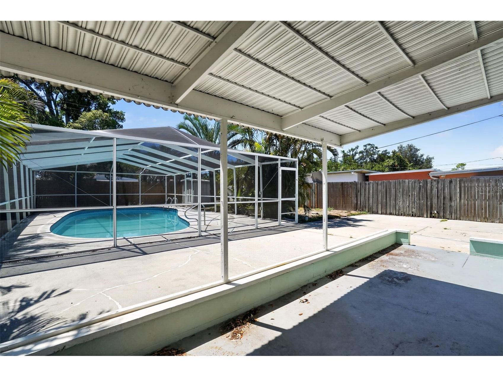 3300 Kingston Street N Saint Petersburg FL 33713 A4693061 image40