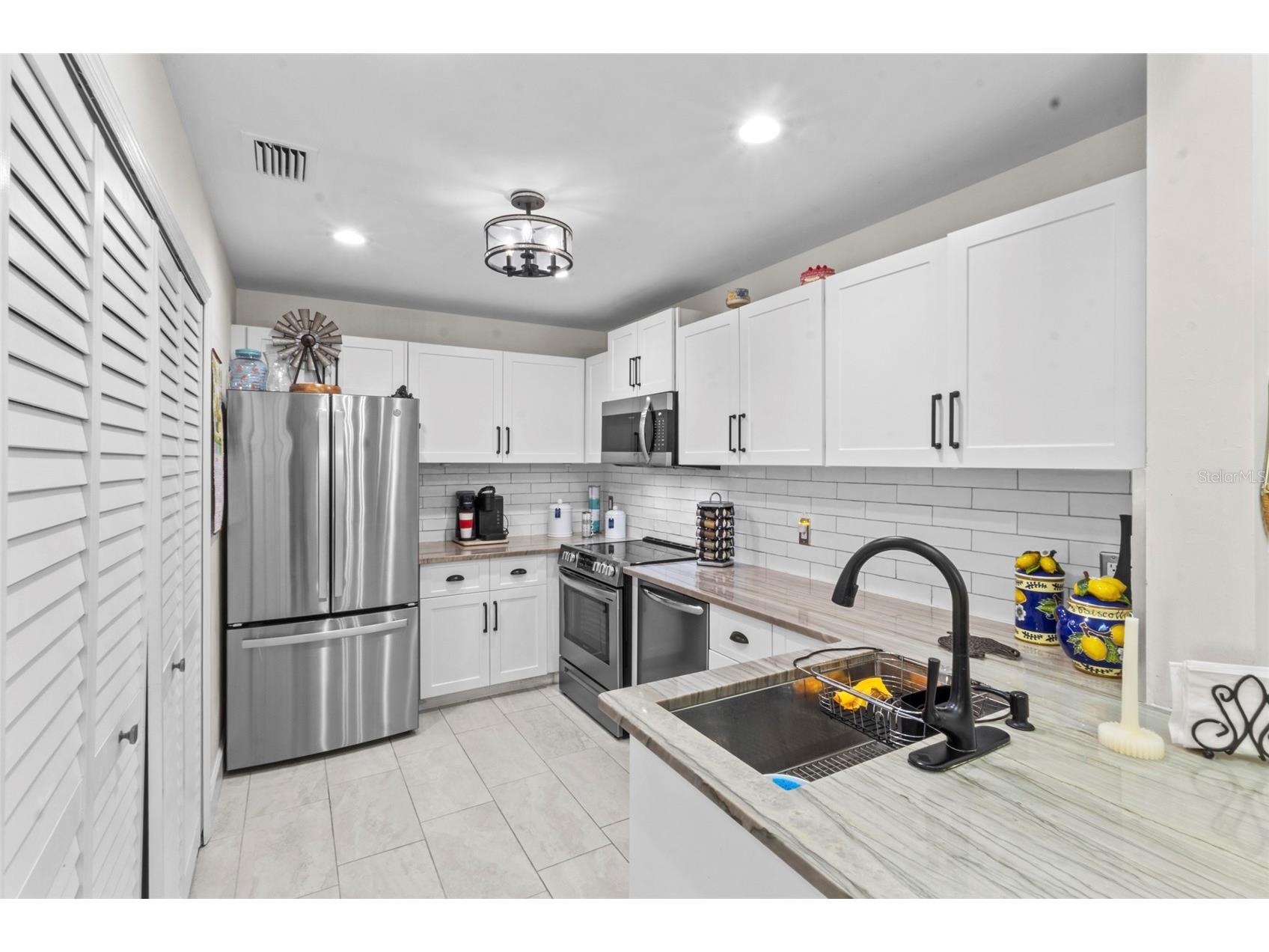 3300 Loveland Boulevard #1001 Punta Gorda FL 33980 N6142632 image9