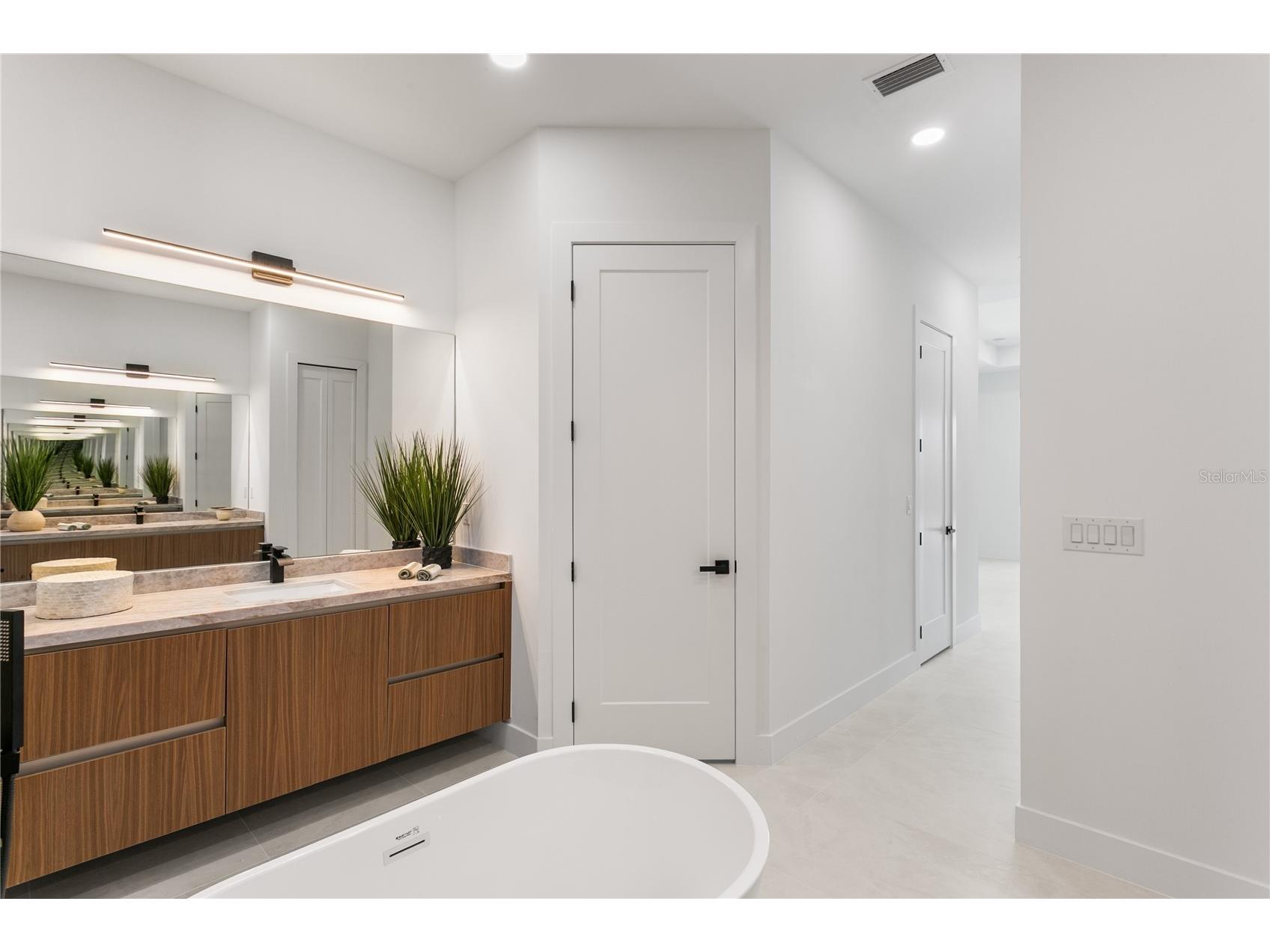 3300 NW 1st Terrace Cape Coral FL 33993 A4687943 image33