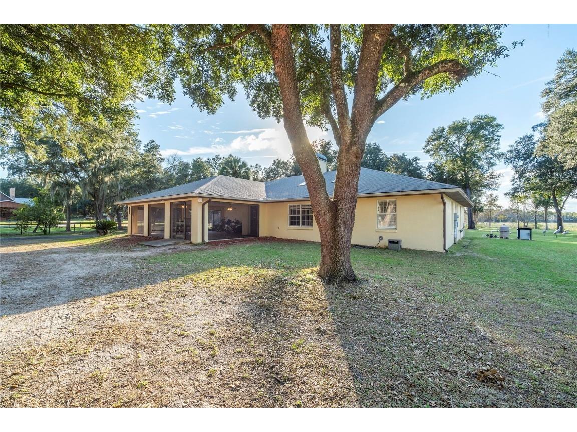 3300 SE 183rd Avenue Road Ocklawaha FL 32179 - LAKE BRYANT OM649708 image1
