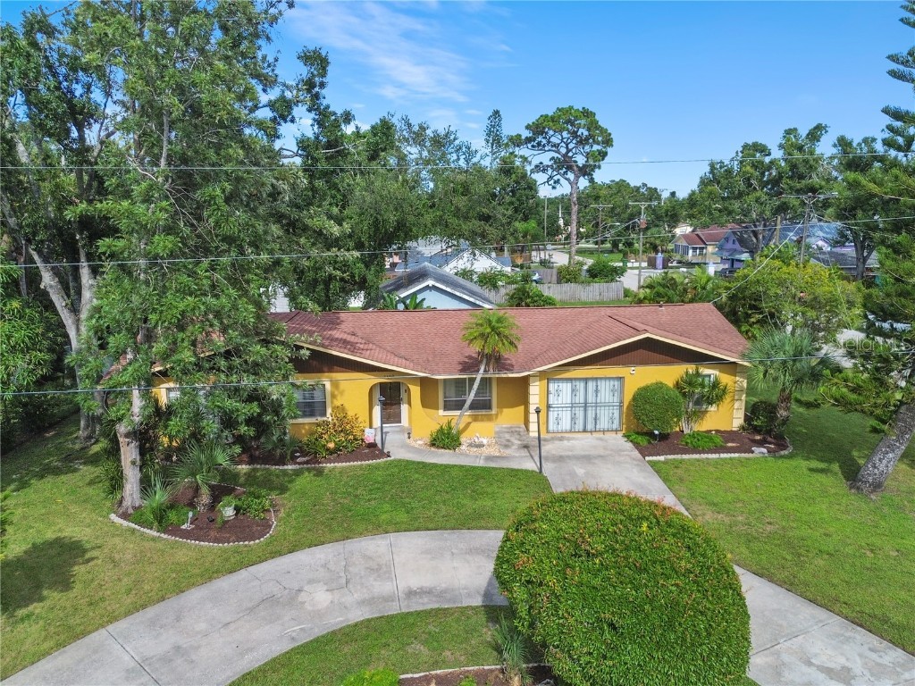 3300 Winton Avenue Sarasota FL 34234 A4661522 image1