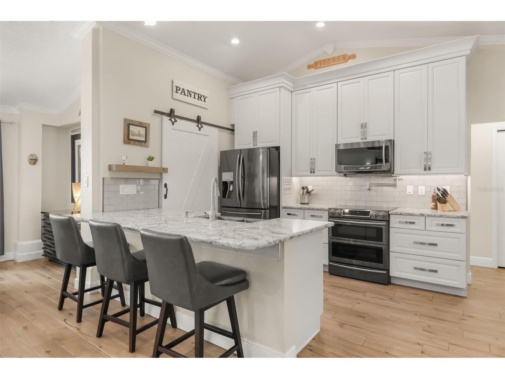 33000 Lakeshore Drive Tavares FL 32778 - LAKE DORA G5112268 image5