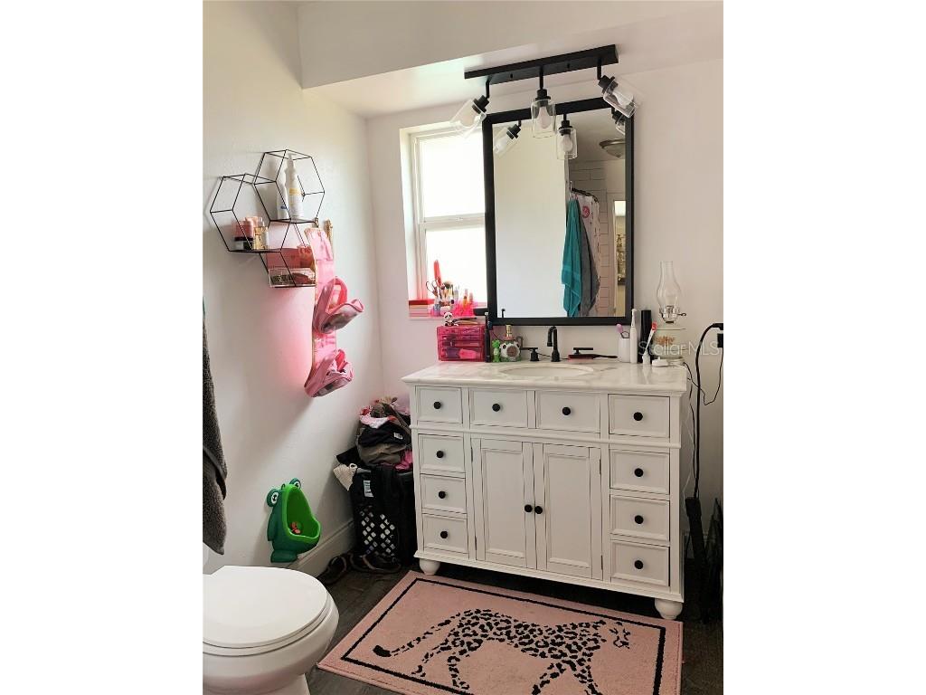 3301 39th Street N Saint Petersburg FL 33713 TB8443598 image11