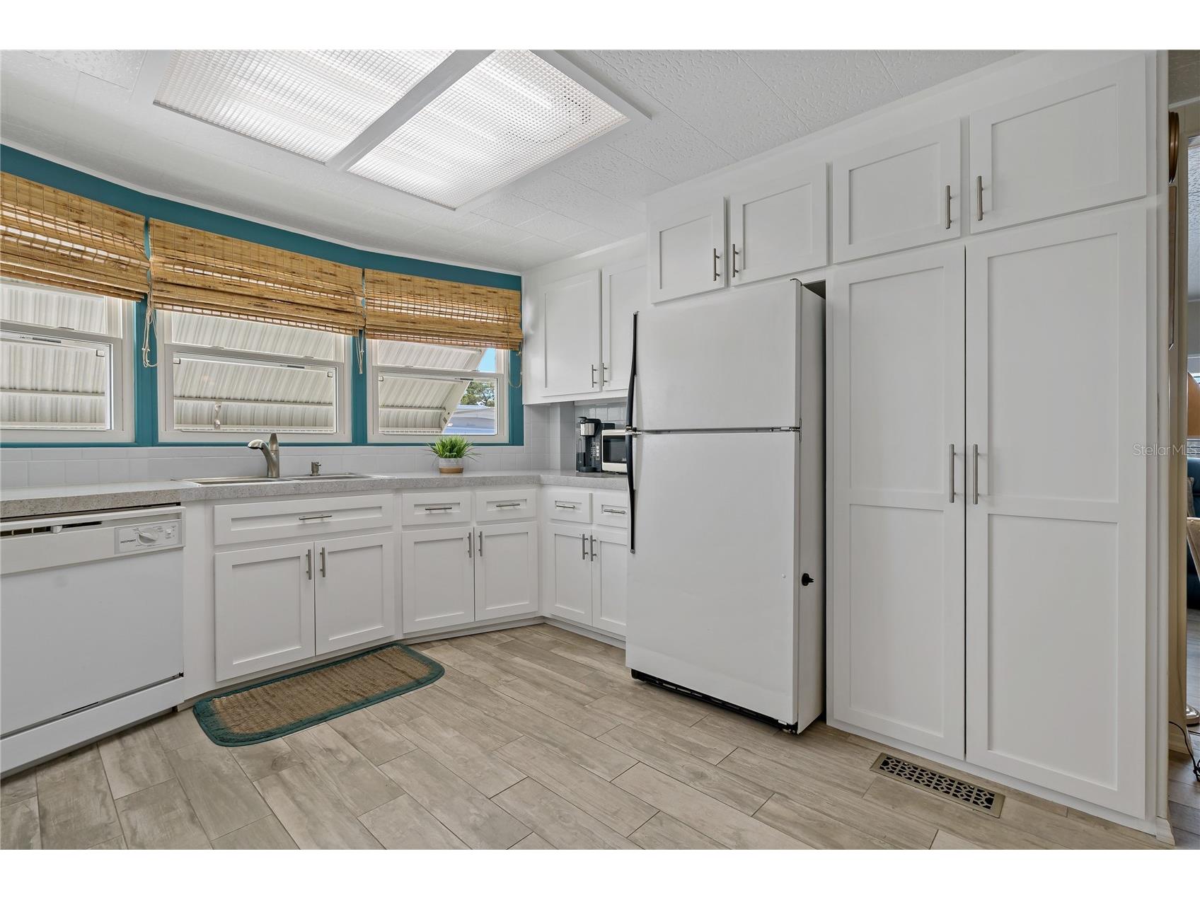 3301 Alt 19 #611 Palm Harbor FL 34683 TB8487044 image16