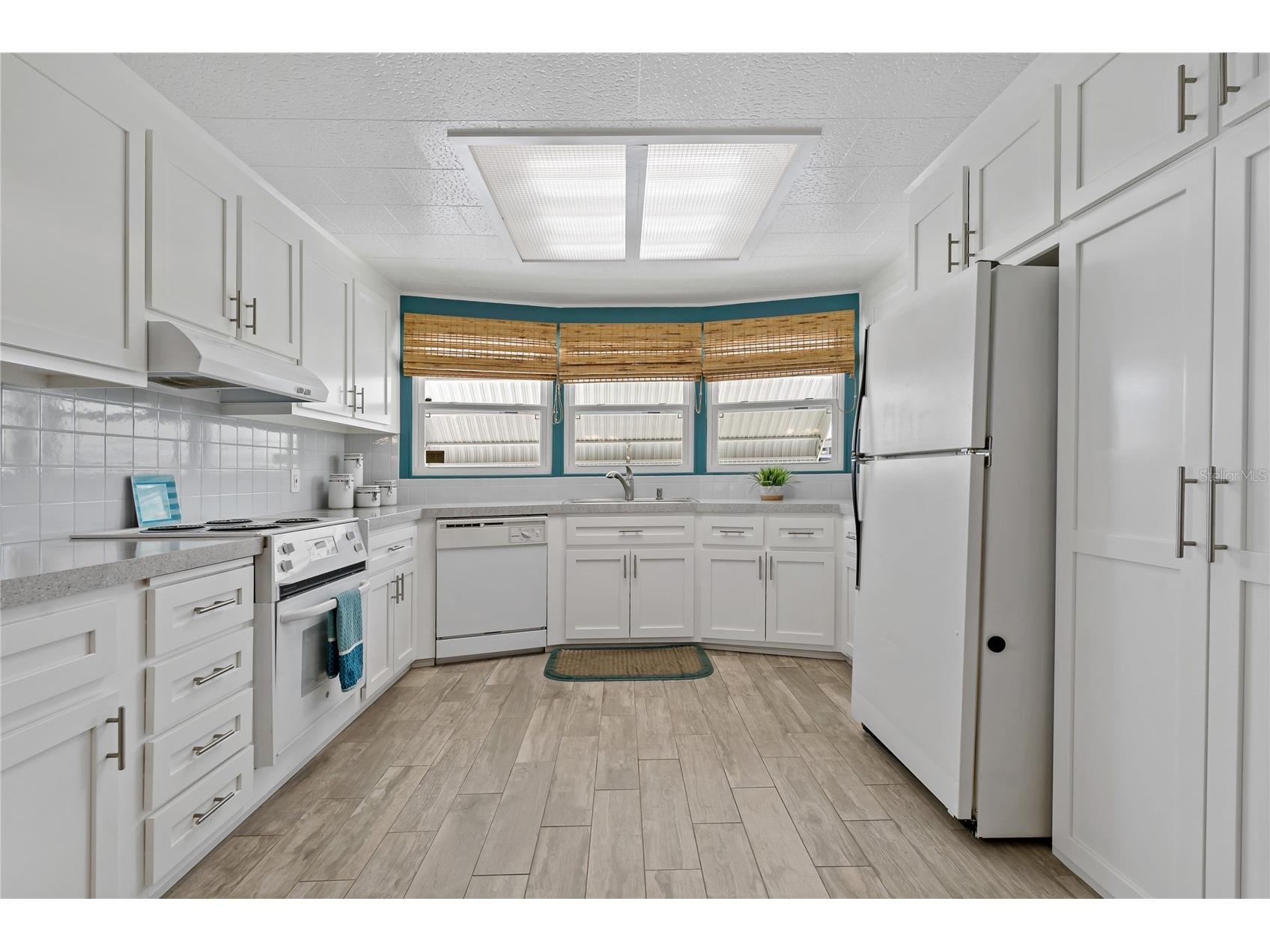 3301 Alt 19 #611 Palm Harbor FL 34683 TB8487044 image17