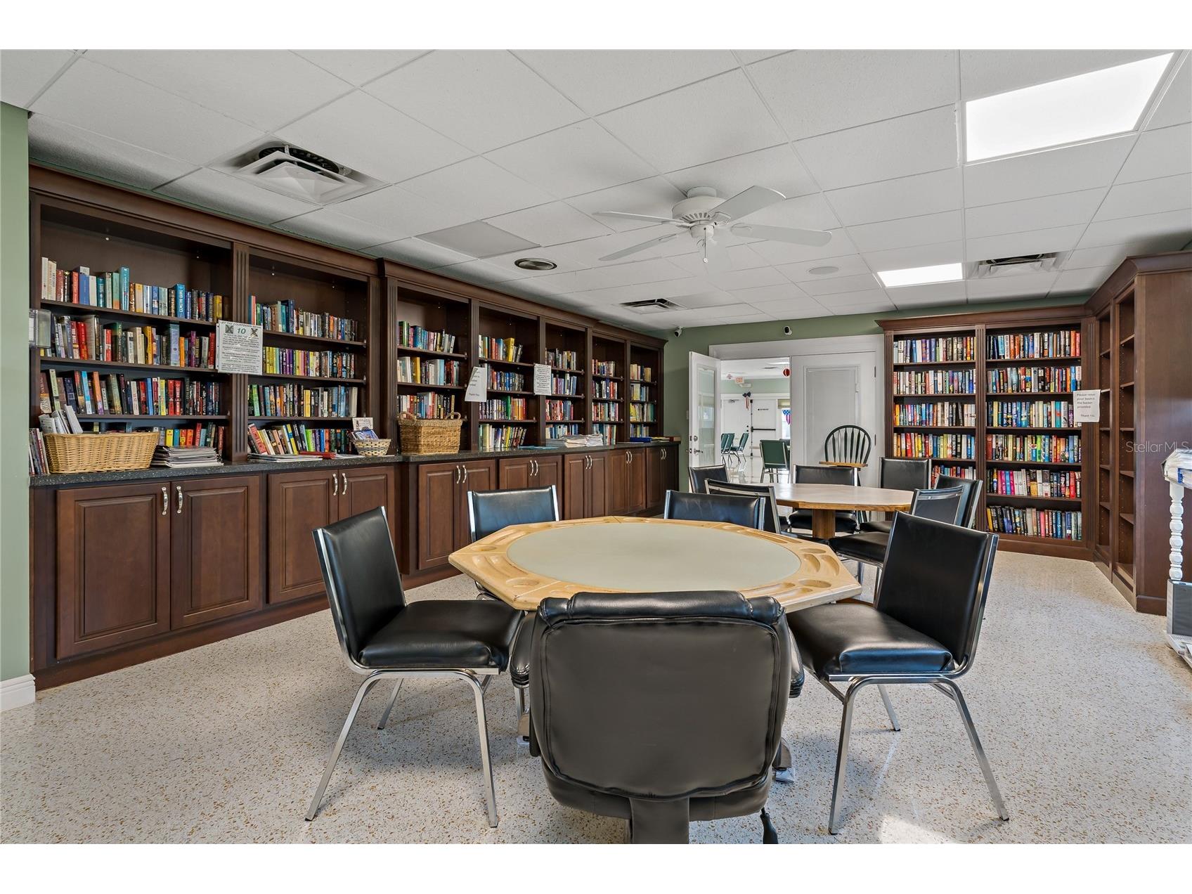 3301 Alt 19 #611 Palm Harbor FL 34683 TB8487044 image47
