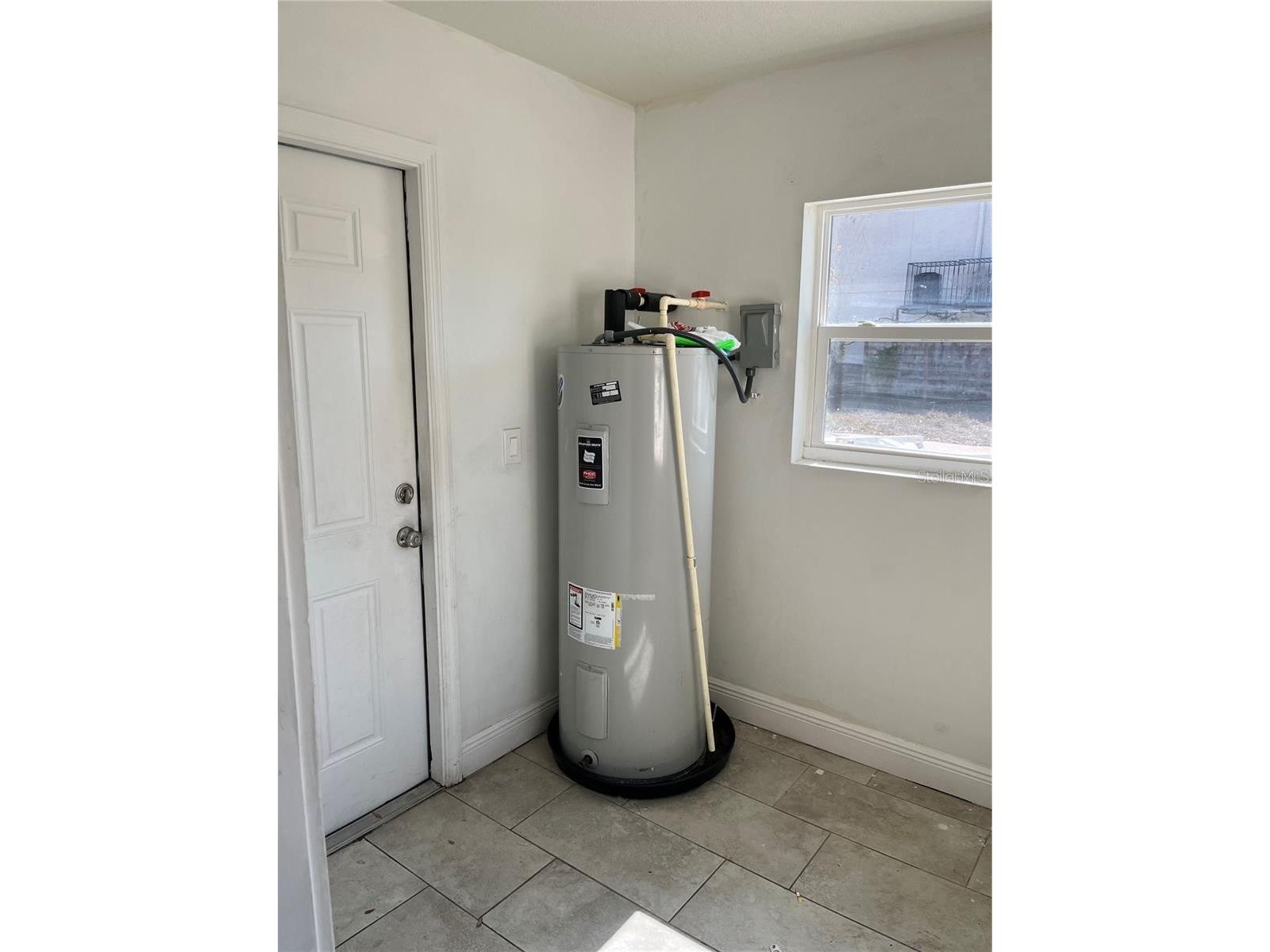 3301 E Ida Street Tampa FL 33610 TB8526588 image6