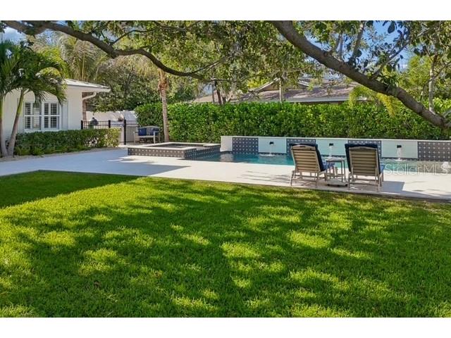 3301 Maple Street NE Saint Petersburg FL 33704 TB8503606 image10