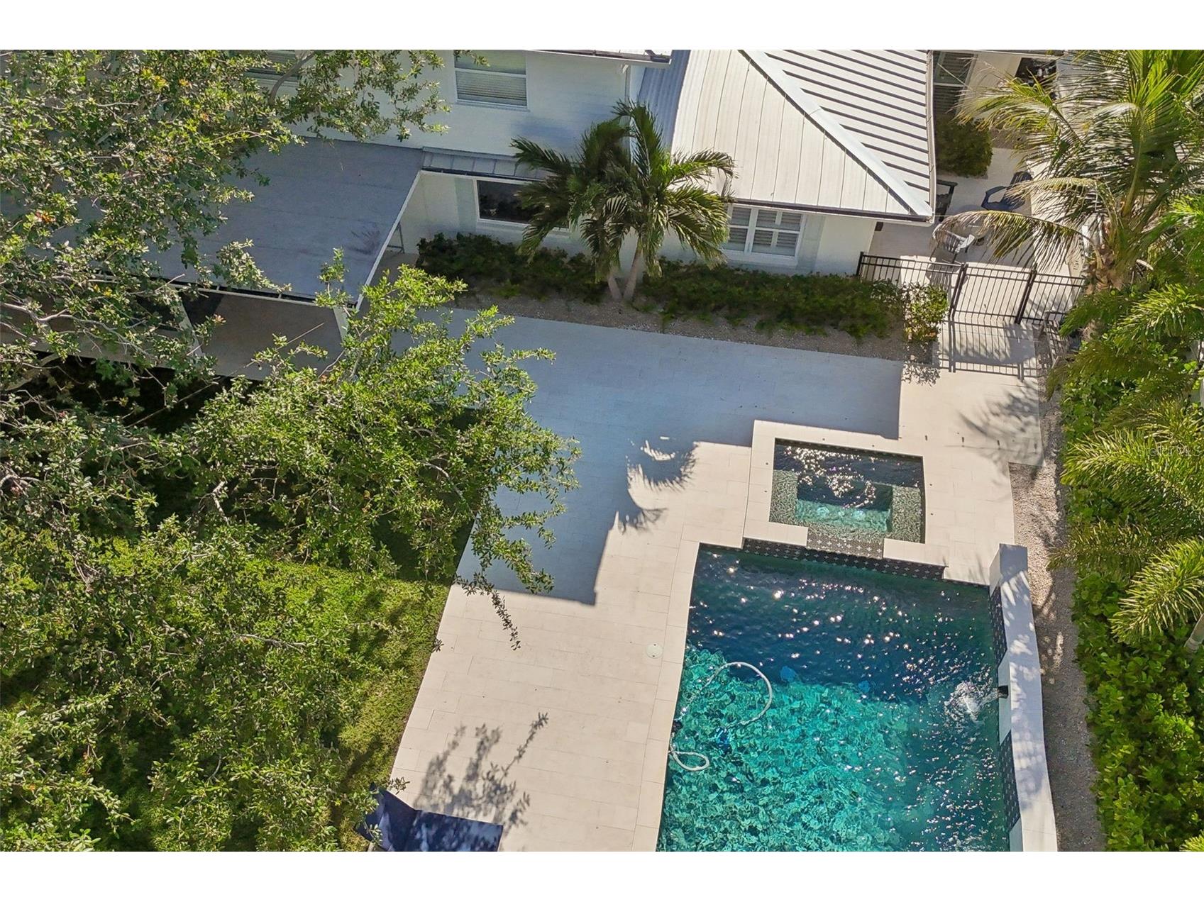 3301 Maple Street NE Saint Petersburg FL 33704 TB8503606 image12