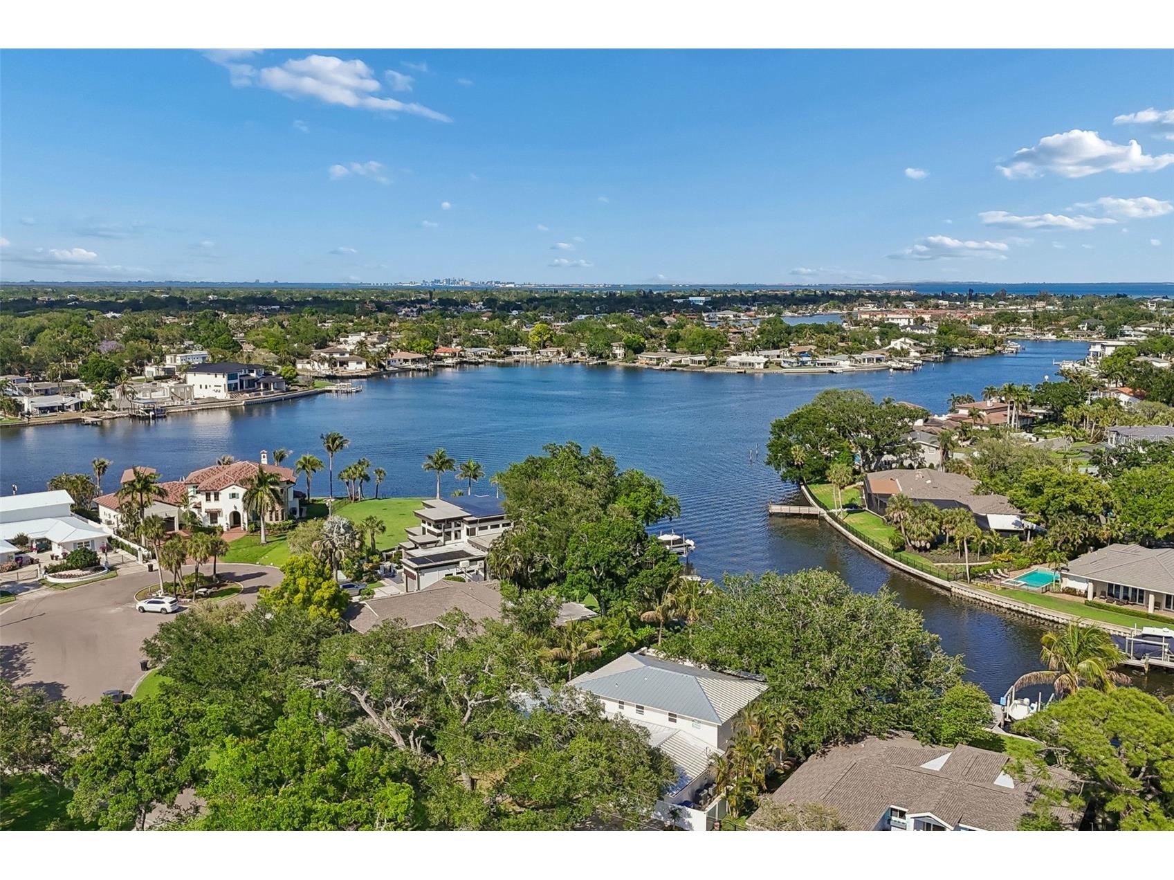 3301 Maple Street NE Saint Petersburg FL 33704 TB8503606 image5