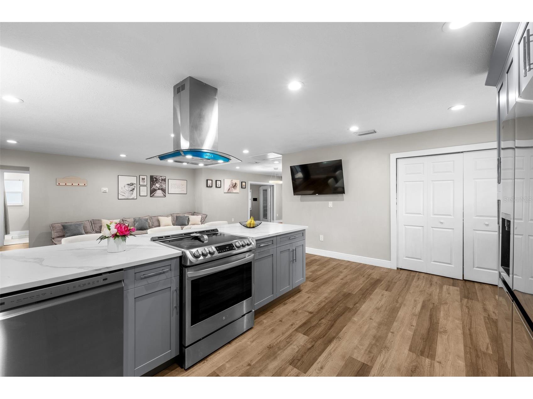 3301 W Ballast Point Boulevard Tampa FL 33611 TB8490547 image10