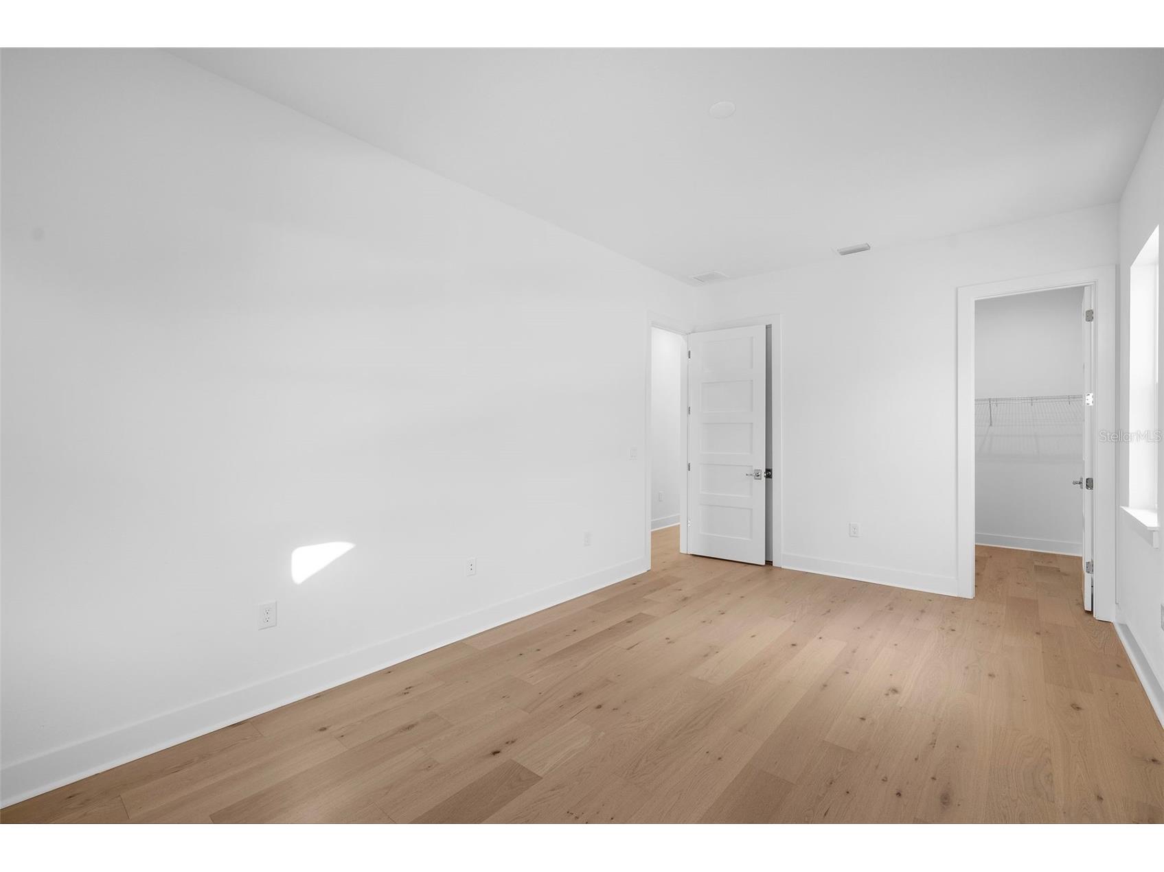 3301 W Iowa Tampa FL 33611 TB8460844 image32