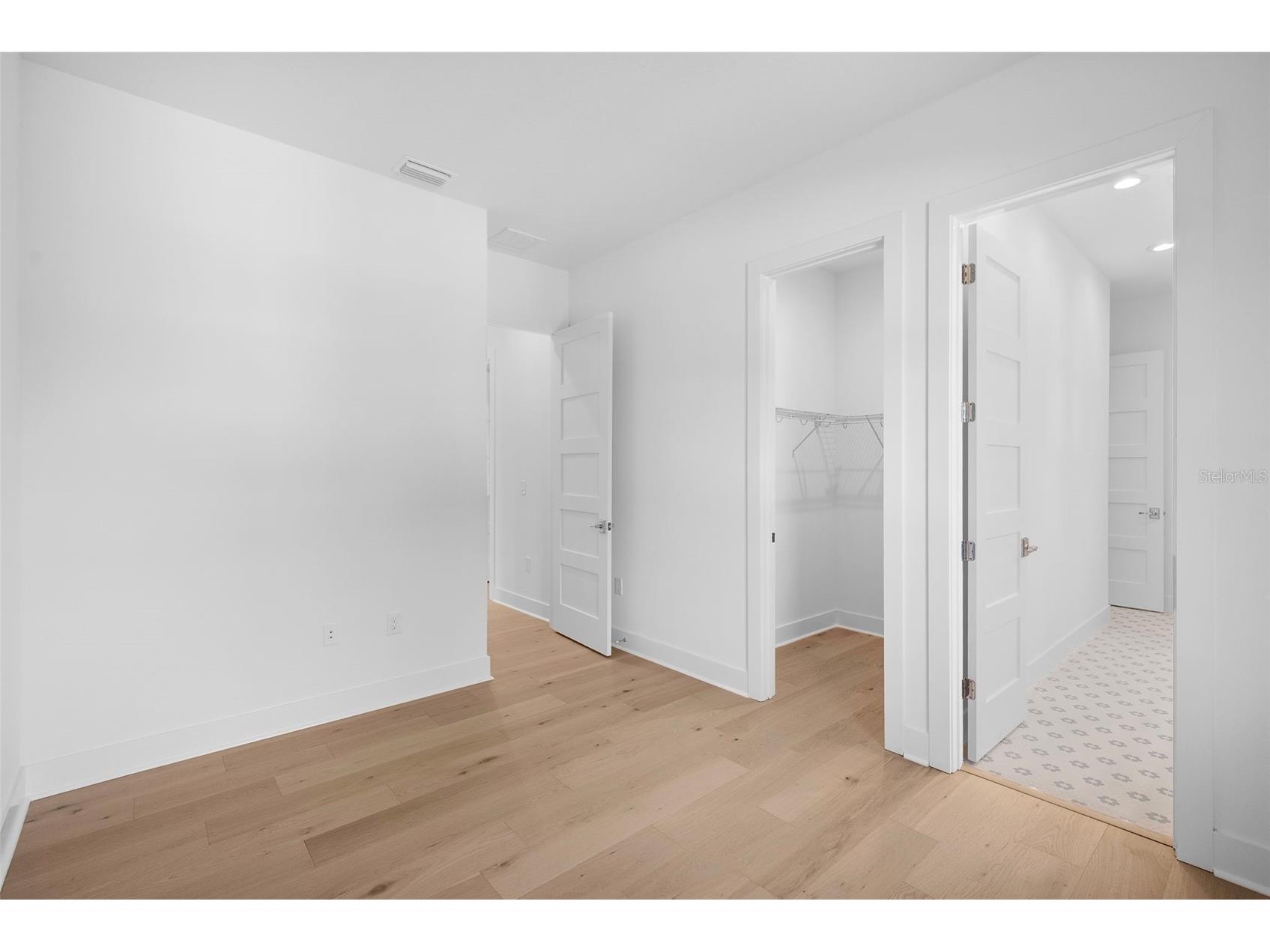 3301 W Iowa Tampa FL 33611 TB8460844 image37