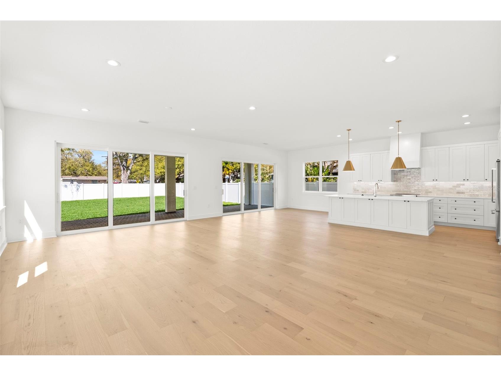 3301 W Iowa Tampa FL 33611 TB8460844 image7