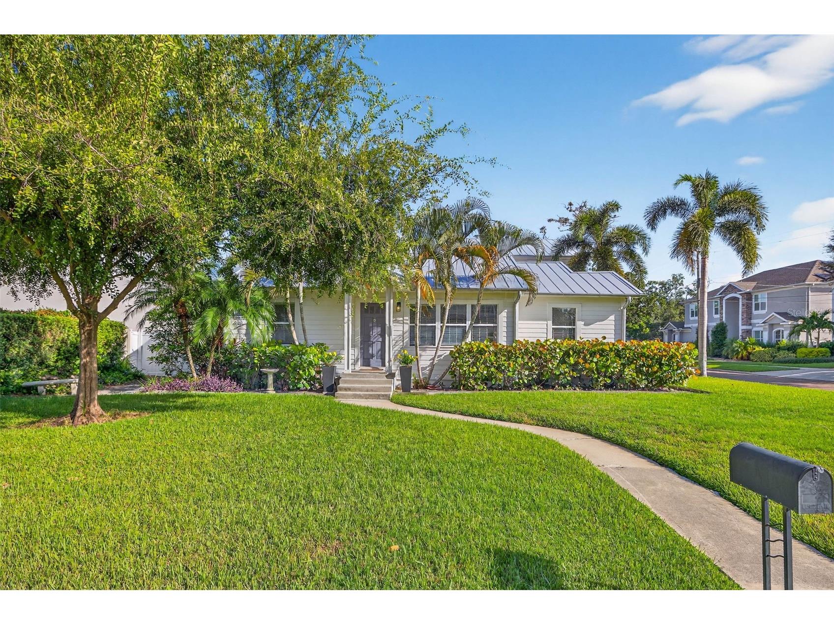 3301 W Leona Street Tampa FL 33629 J997518 image1