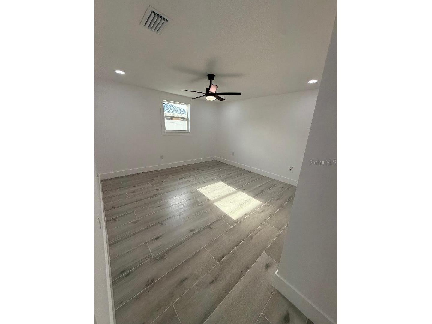 3301 W New Orleans Avenue Tampa FL 33614 TB8505073 image15