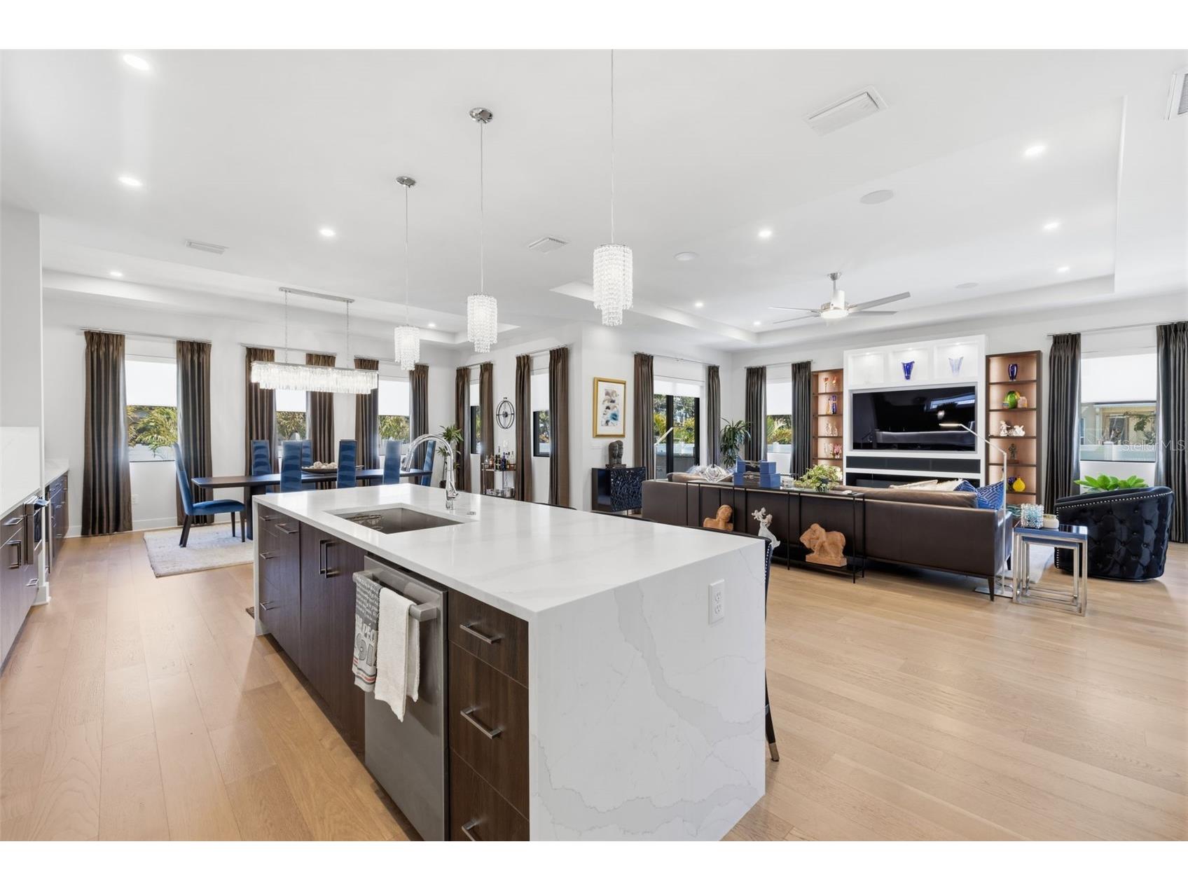 3301 W Paul Avenue Tampa FL 33611 TB8483264 image14