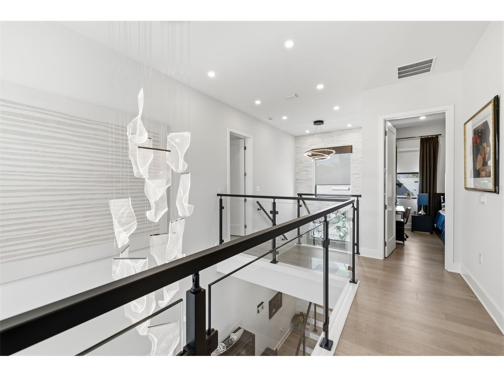 3301 W Paul Avenue Tampa FL 33611 TB8483264 image25