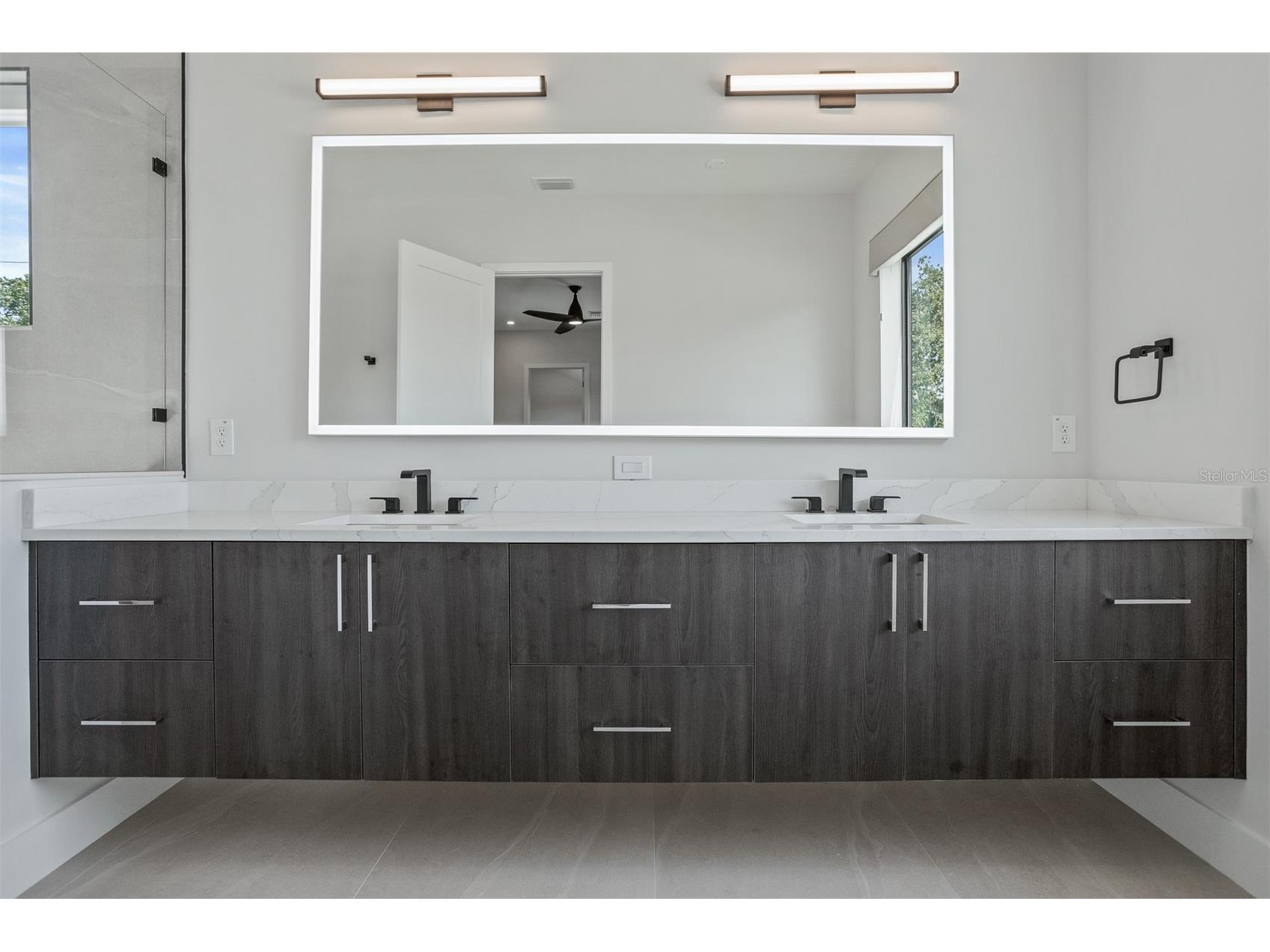 3301 W Paul Avenue Tampa FL 33611 TB8483264 image28