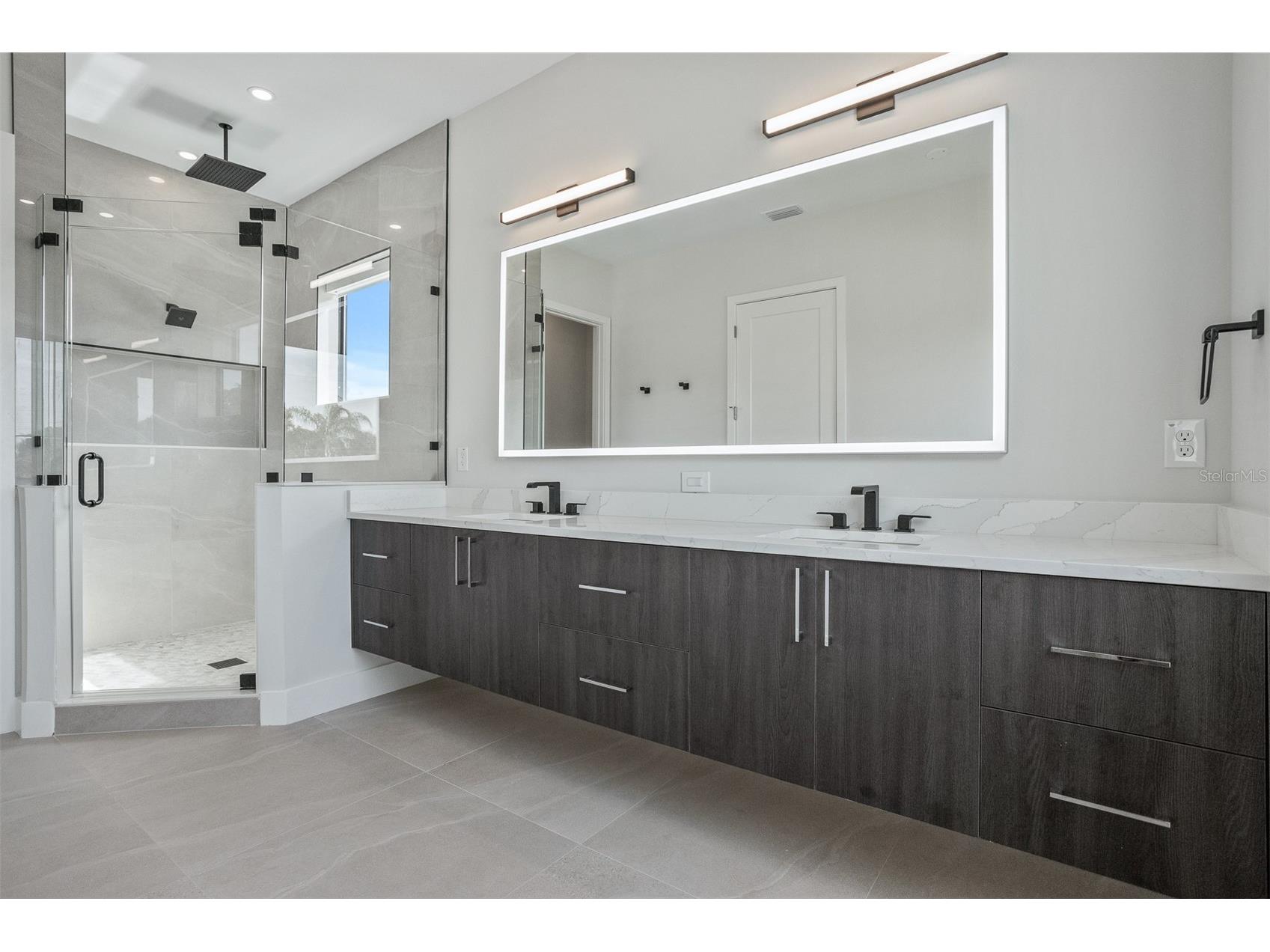 3301 W Paul Avenue Tampa FL 33611 TB8483264 image30
