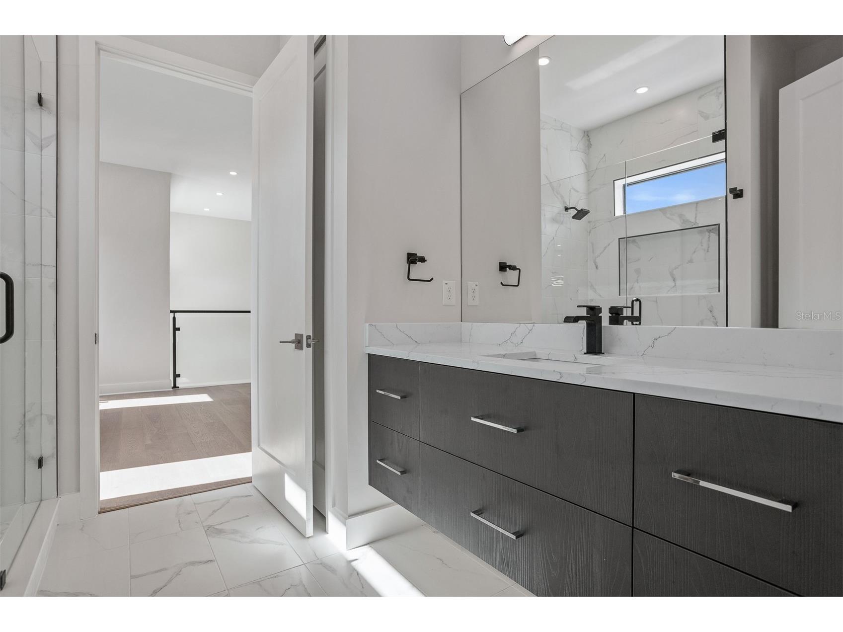 3301 W Paul Avenue Tampa FL 33611 TB8483264 image37