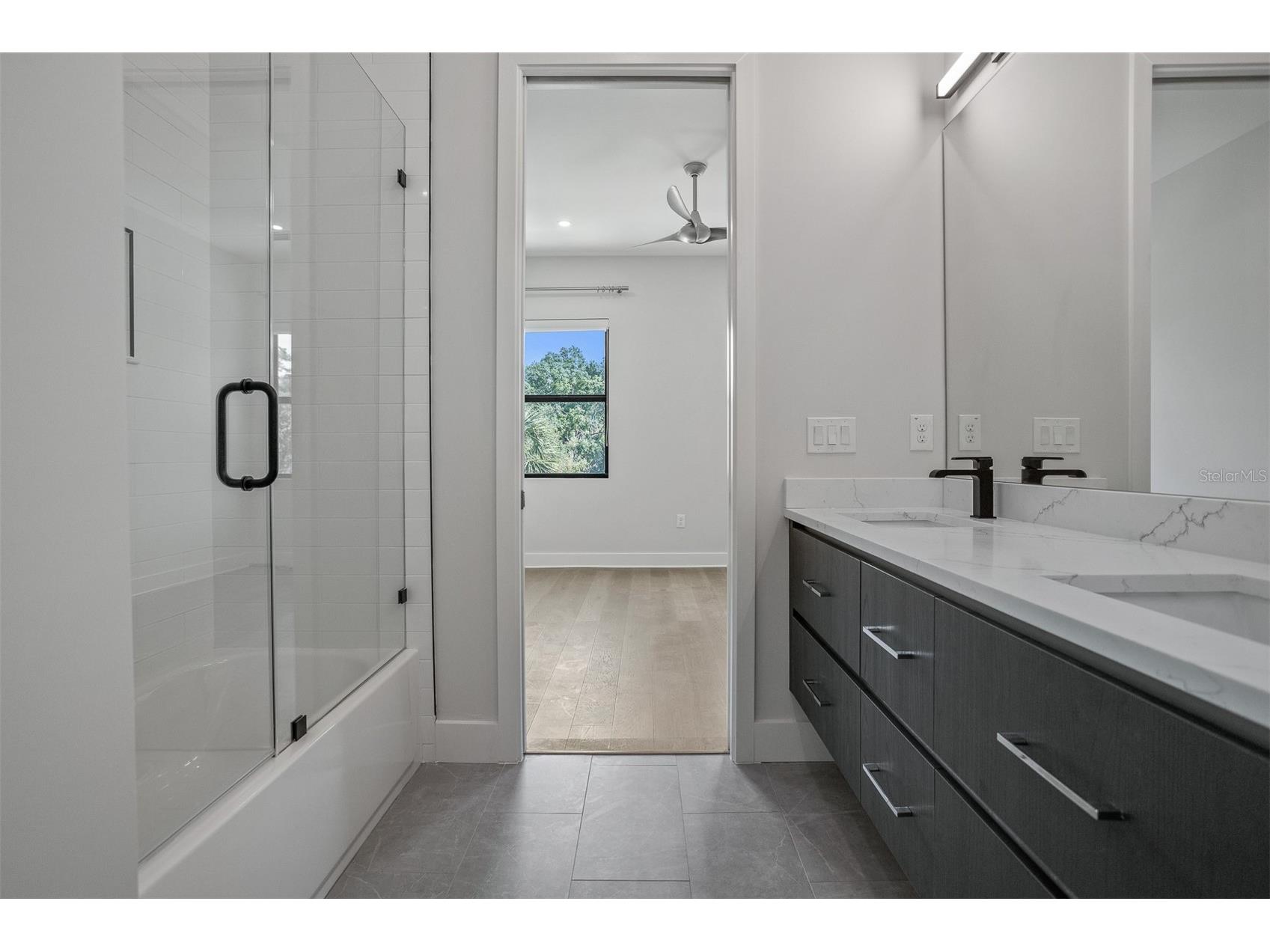 3301 W Paul Avenue Tampa FL 33611 TB8483264 image44