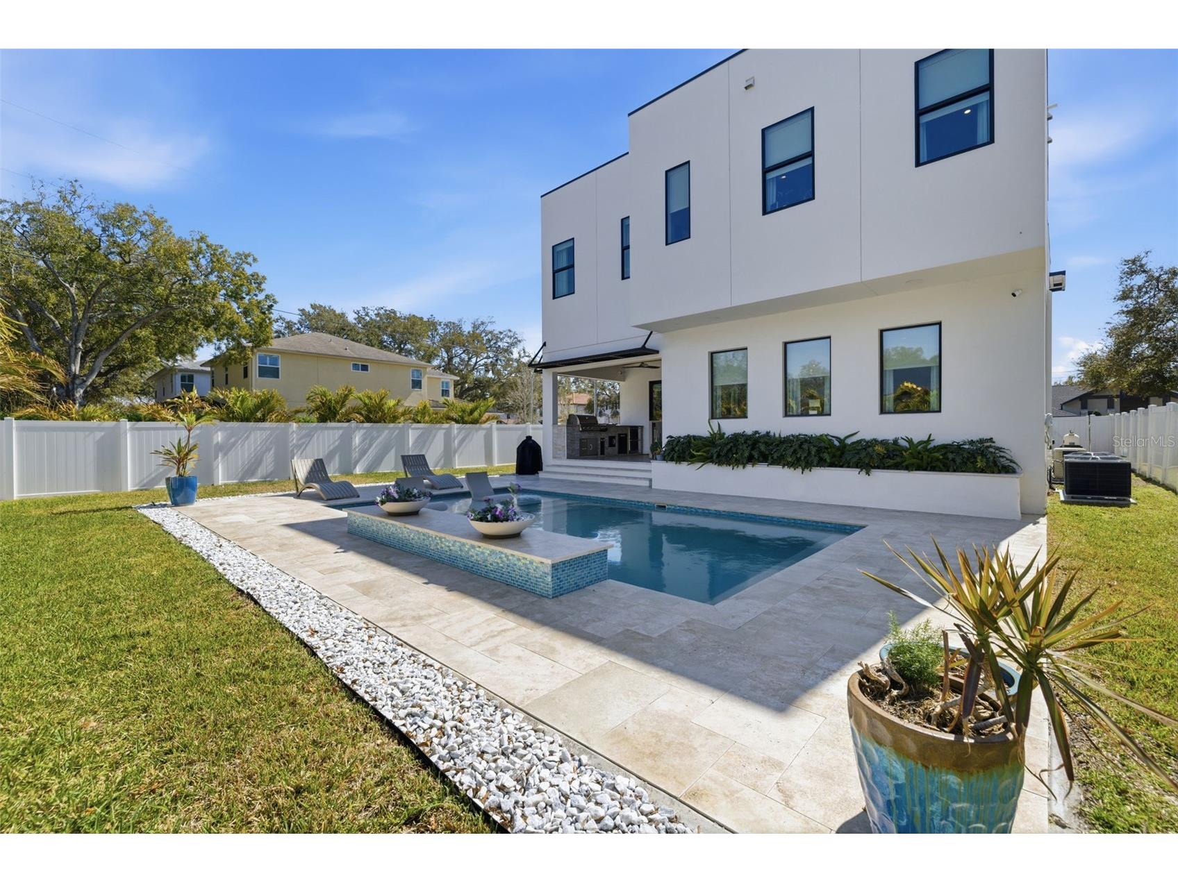 3301 W Paul Avenue Tampa FL 33611 TB8483264 image50