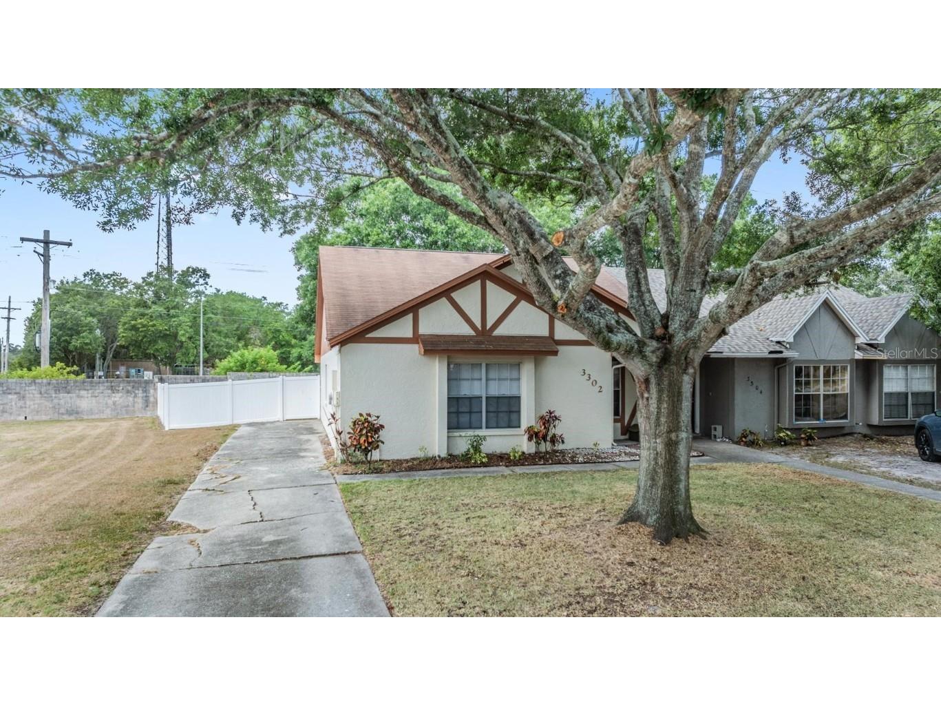 3302 Laurel Dale Drive Tampa FL 33618 T3532971 image1