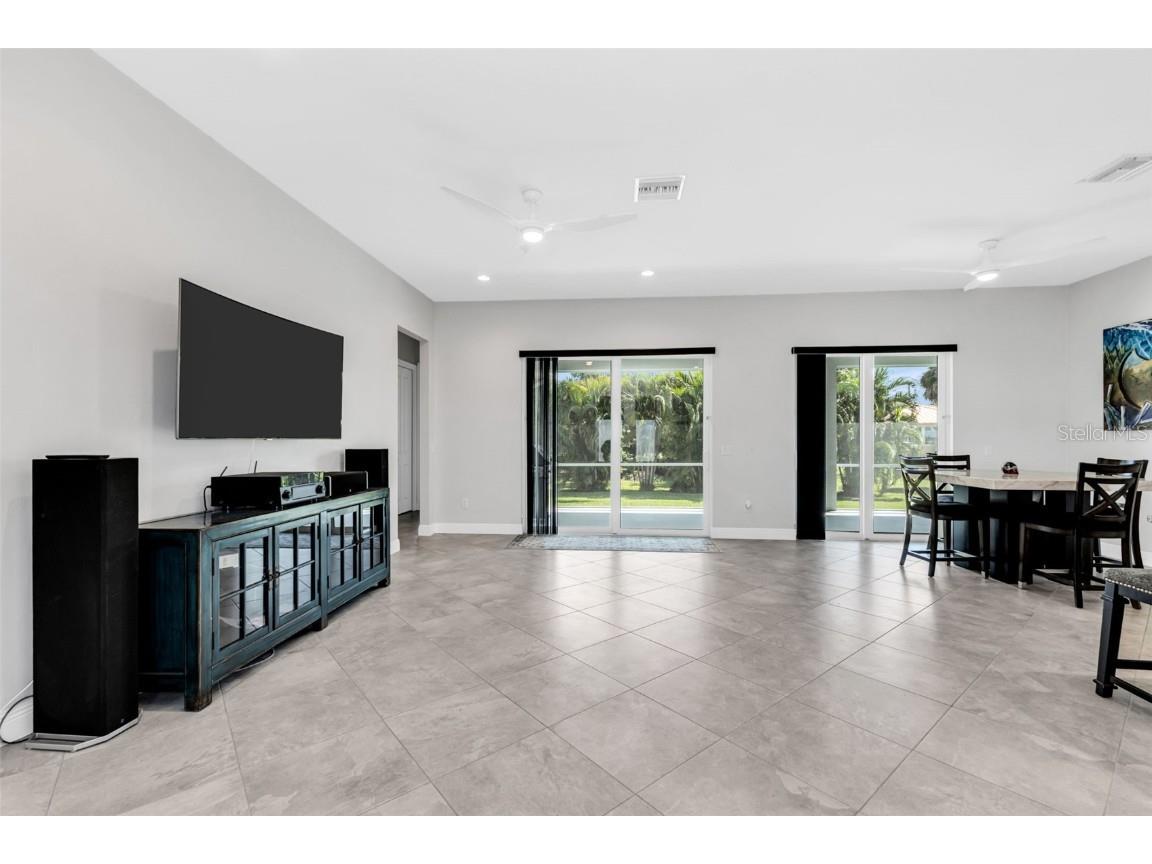 3302 Palm Dr Punta Gorda FL 33950 C7515914 image5