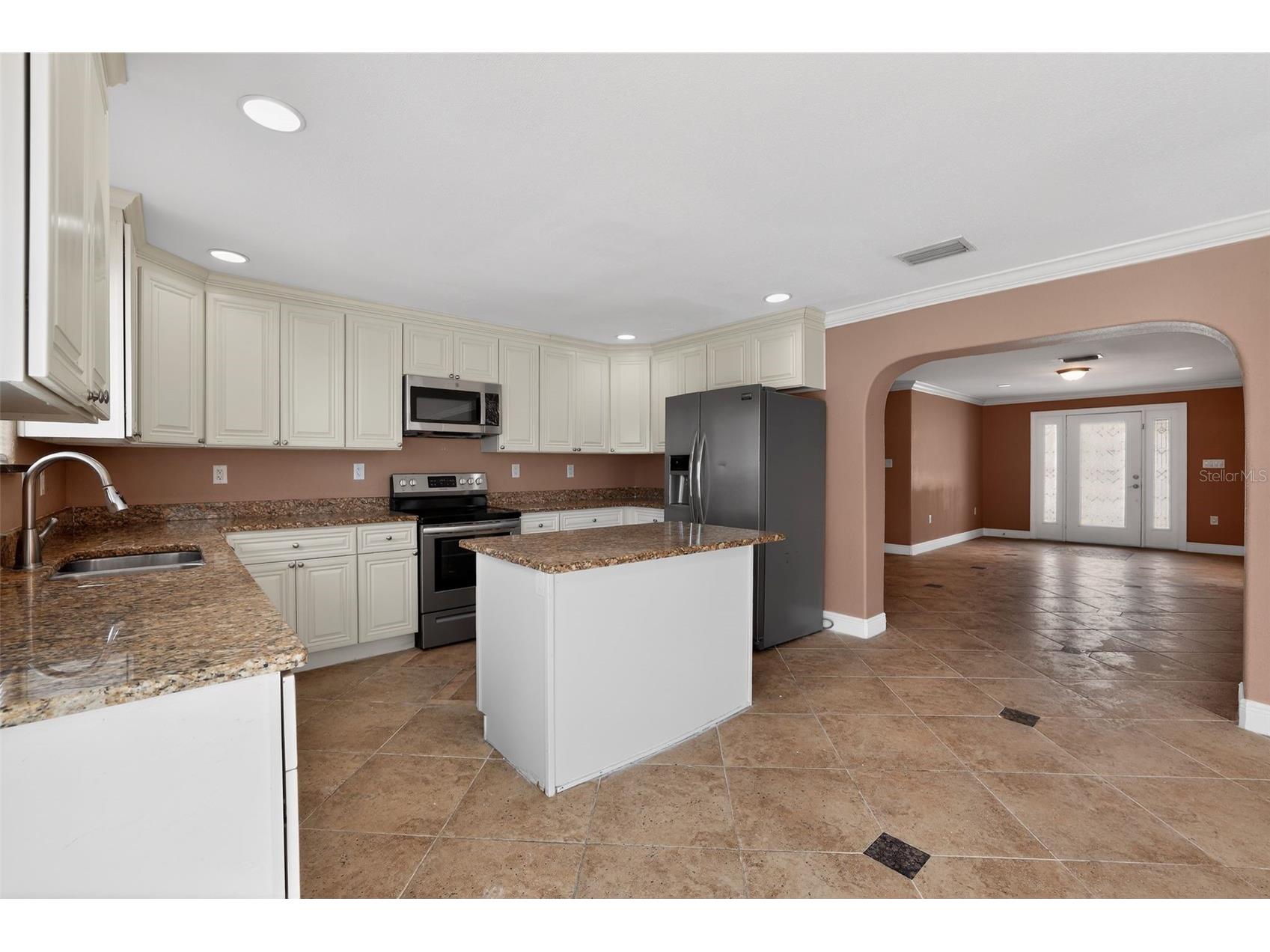 3302 River Cove Drive Tampa FL 33614 TB8485516 image16