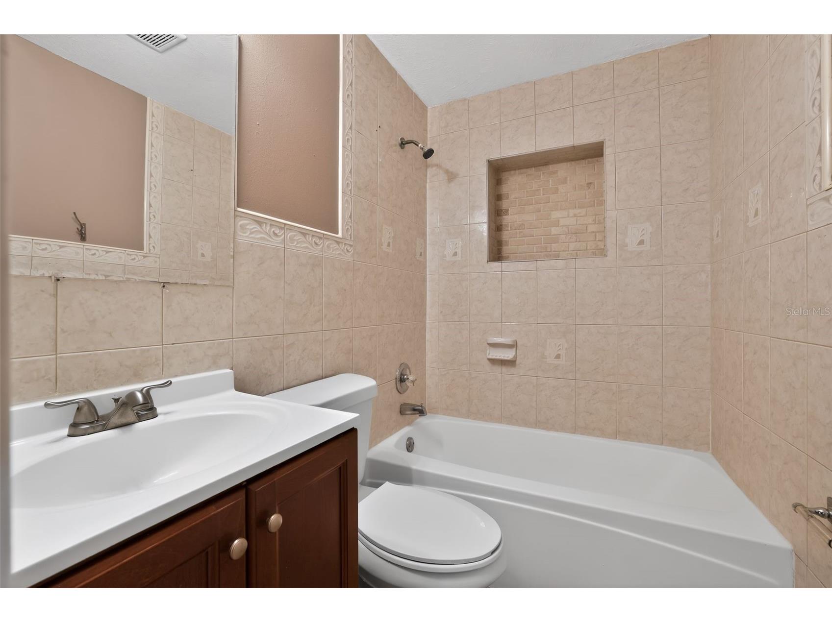3302 River Cove Drive Tampa FL 33614 TB8485516 image25
