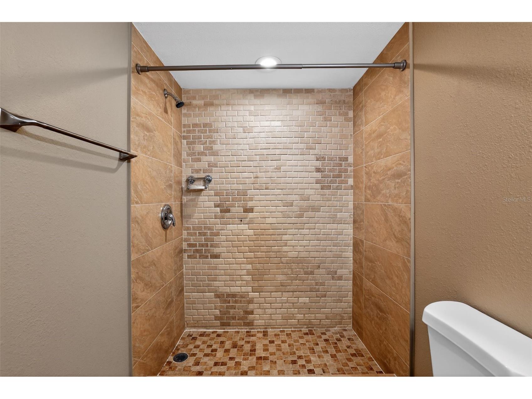 3302 River Cove Drive Tampa FL 33614 TB8485516 image27