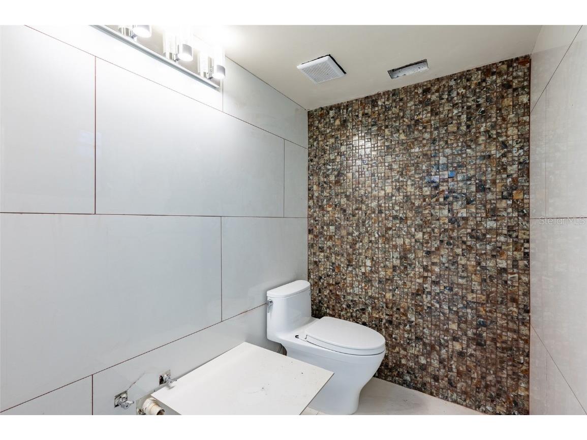 3302 W Caracas Street Tampa FL 33614 TB8374075 image22