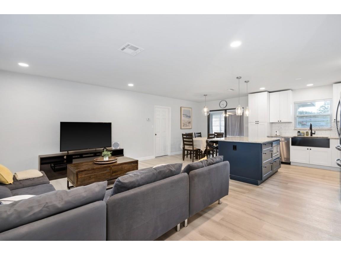 3303 32nd Street W Bradenton FL 34205 A4652461 image18