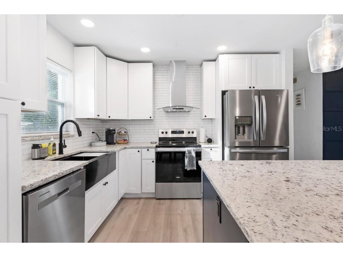 3303 32nd Street W Bradenton FL 34205 A4652461 image7