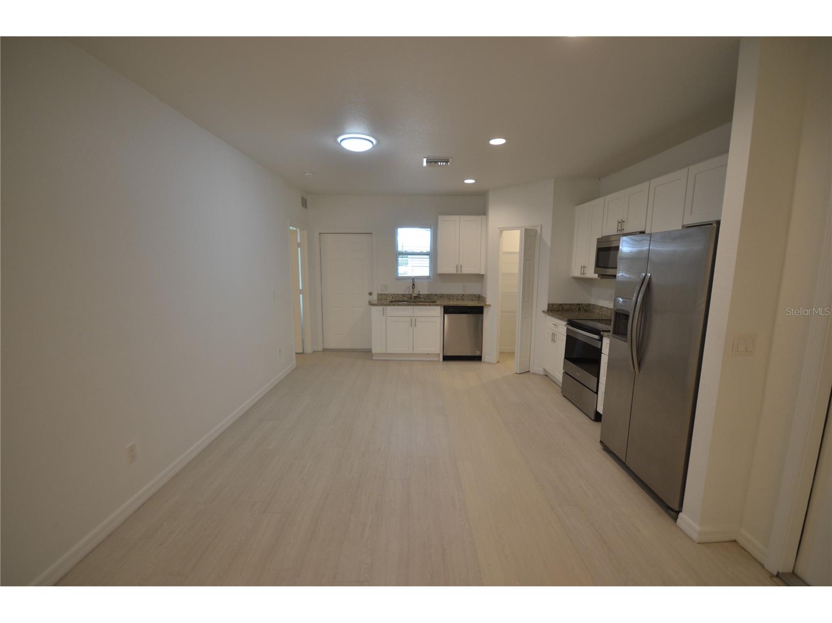 3303 Armstrong Court Fort Myers FL 33916 O6403022 image3
