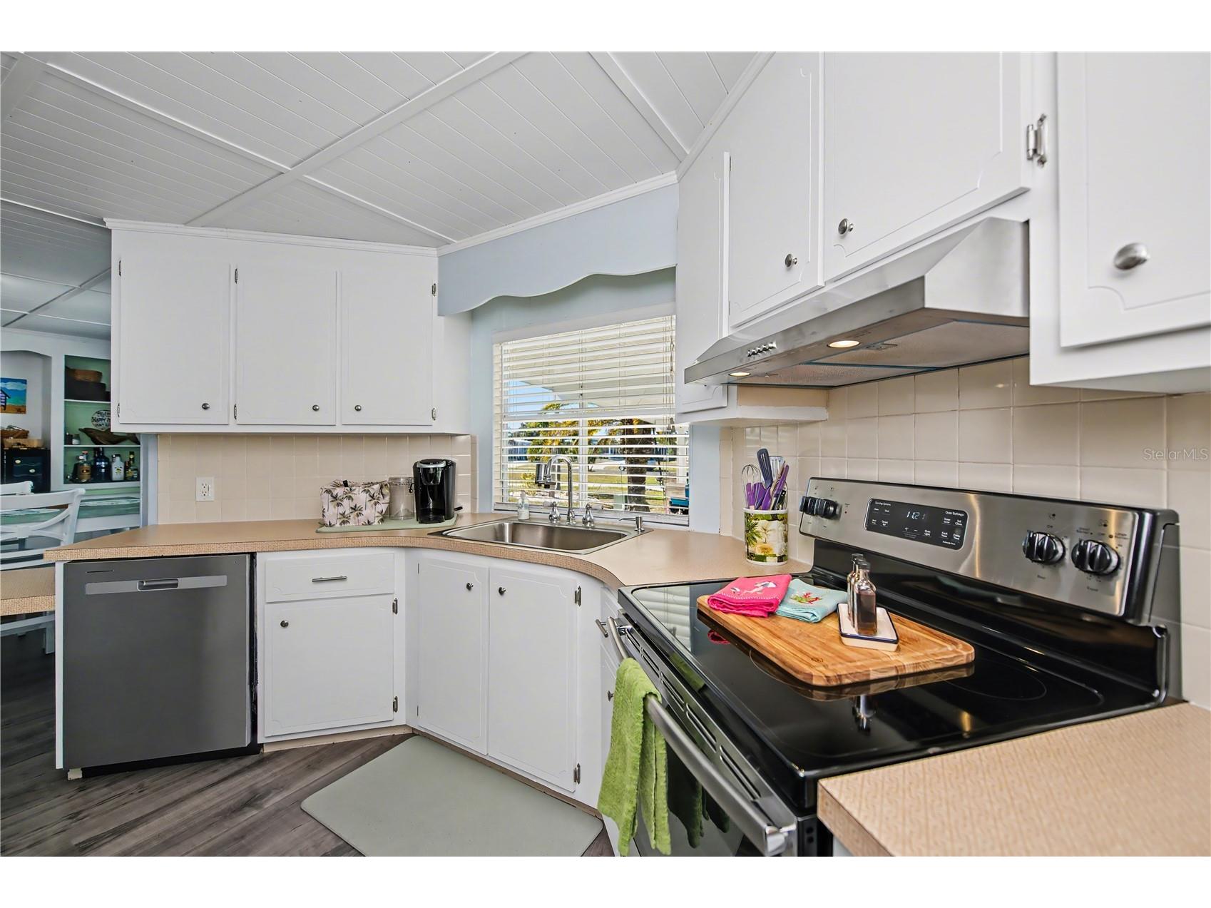 3303 Blue Jay Lane Englewood FL 34224 D6145645 image11