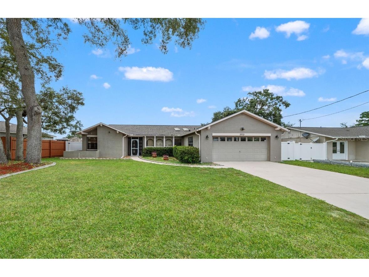 3303 Bluffview Drive Spring Hill FL 34609 W7878022 image1