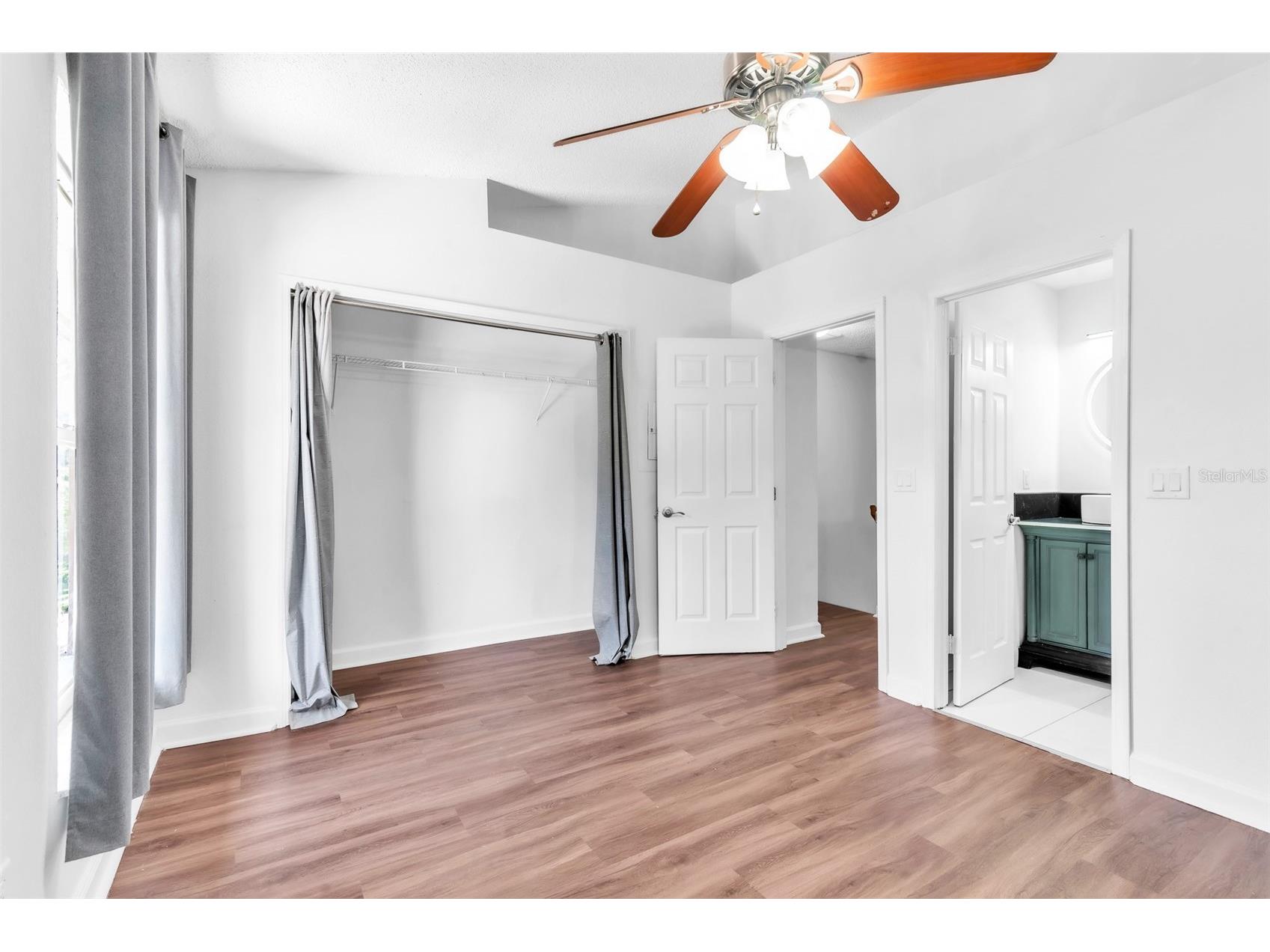 3303 Brigadoon Drive Clearwater FL 33759 TB8502519 image22
