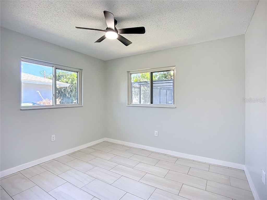 3303 Cambridge Drive W Bradenton FL 34205 A4668647 image13