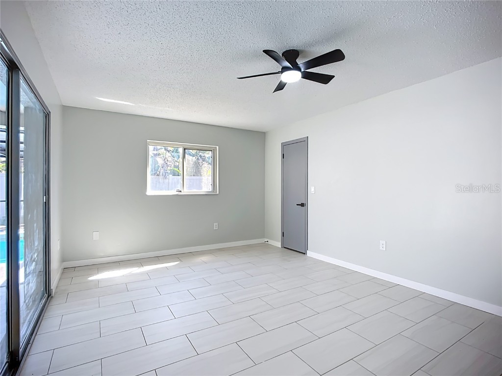 3303 Cambridge Drive W Bradenton FL 34205 A4668647 image16