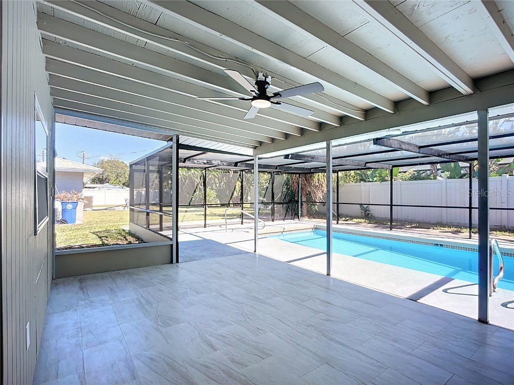 3303 Cambridge Drive W Bradenton FL 34205 A4668647 image24