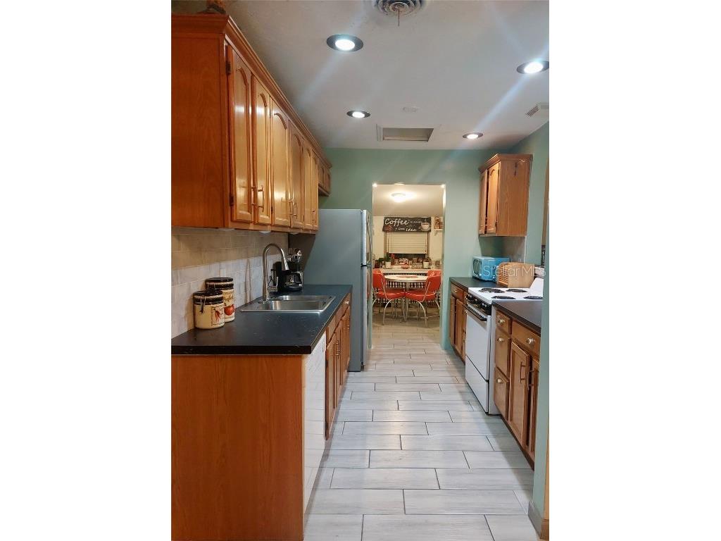 3303 Florida Boulevard Bradenton FL 34207 - SARASOTA BAY A4675003 image6