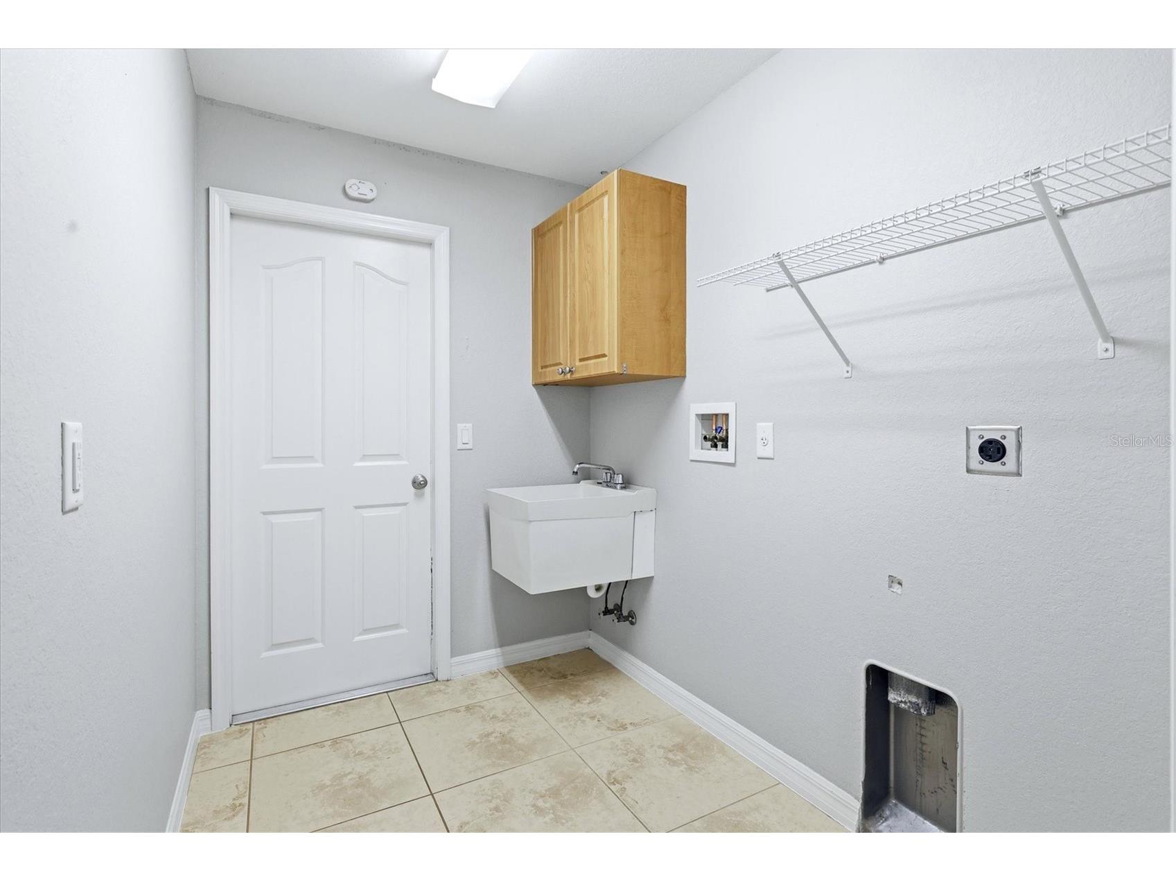3303 Sawmill Avenue North Port FL 34286 A4692294 image29