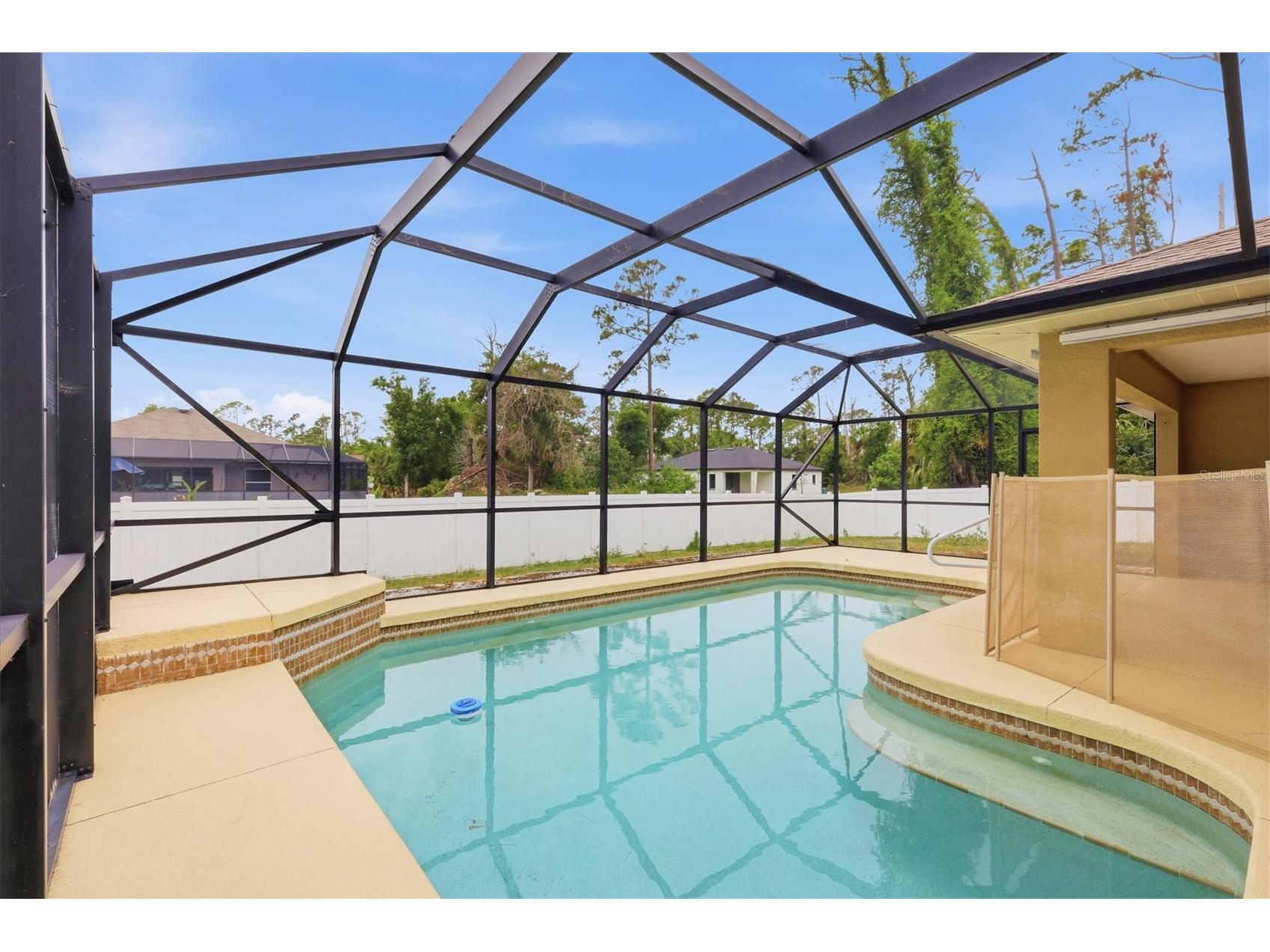 3303 Sawmill Avenue North Port FL 34286 A4692294 image32