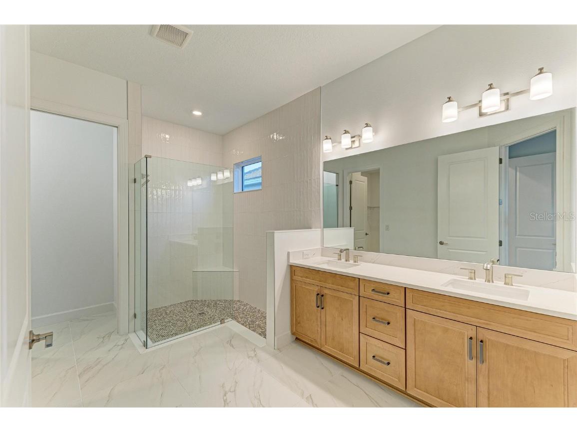 3303 Vicenza Ct Lakewood Ranch FL 34211 A4673545 image2