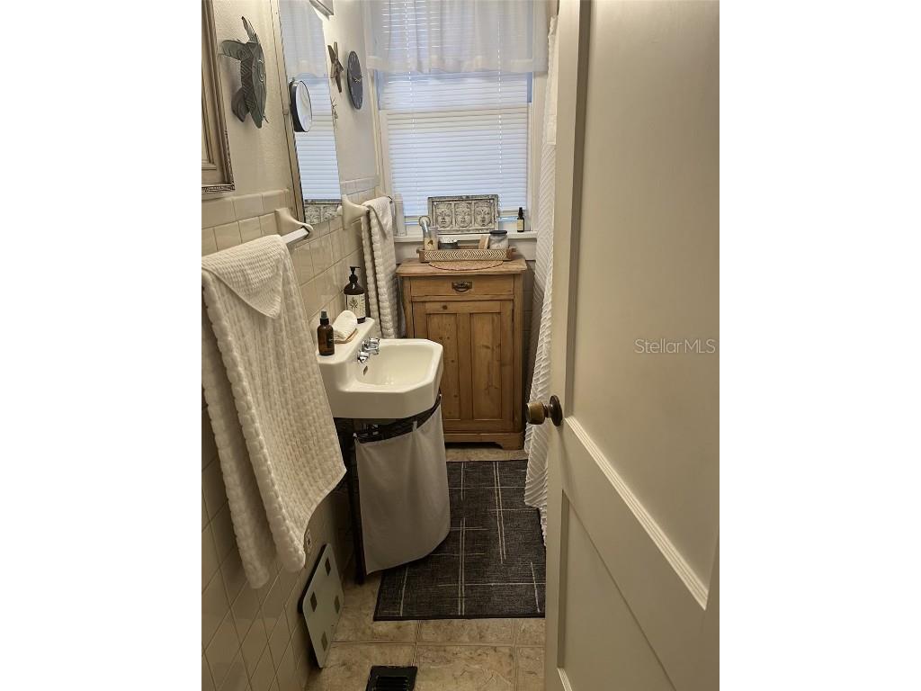 3303 W Barcelona Street #I Tampa FL 33629 TB8438097 image40