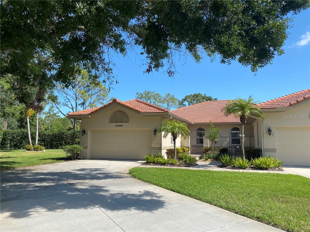 3303 W Chelmsford Court Sarasota FL 34235 A4569840 image1