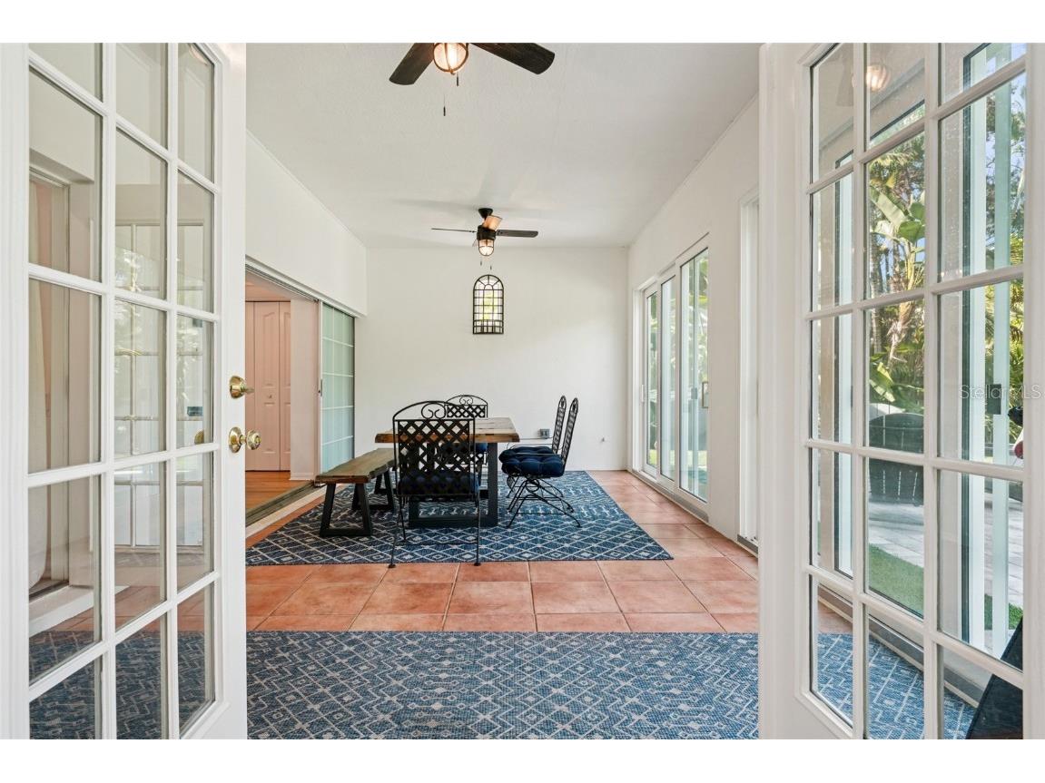 3303 W Lawn Avenue Tampa FL 33611 TB8444180 image10